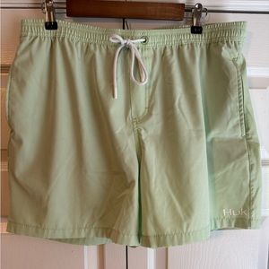 Huk Performance Volley Shorts Size XL